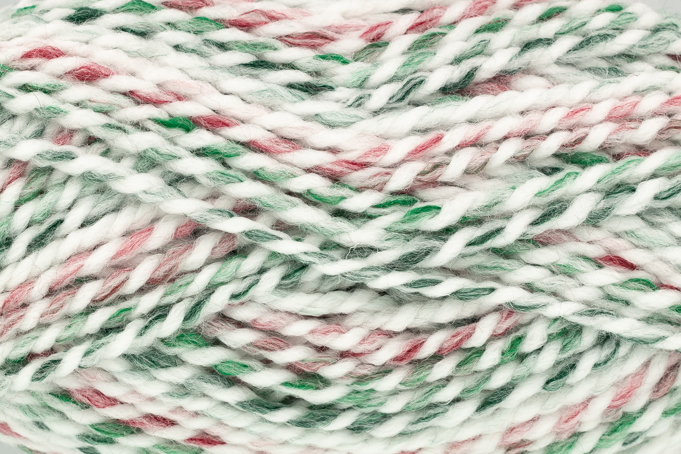 Xmas Super Chunky Yarn 12 x 100g Candy Cane 6103 - Click Image to Close